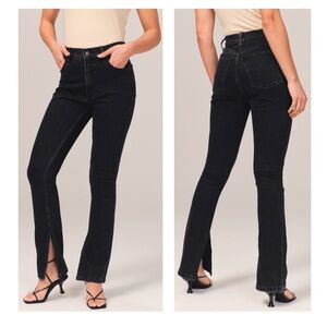 NWOT Abercrombie & Fitch Black Flare Jeans in Size 27 4S Curve Love